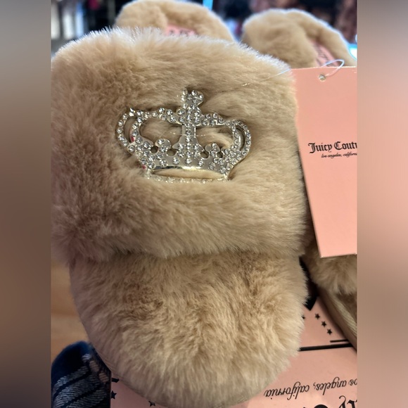 Juicy couture crown slippers - Picture 3 of 4